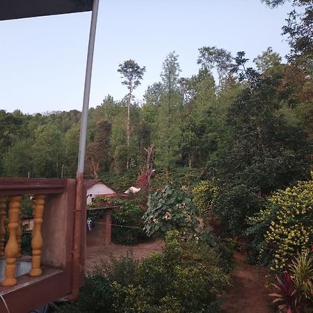 Ferienwohnung Hill Side Estate Madikeri Exterior foto