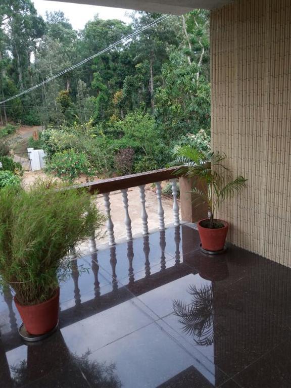 Ferienwohnung Hill Side Estate Madikeri Exterior foto